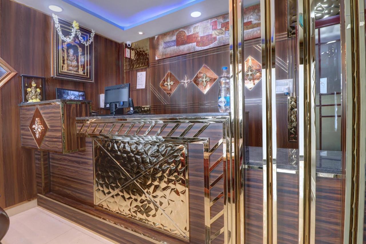Oyo 24245 Dv Residency Hotel Bhadravati Luaran gambar