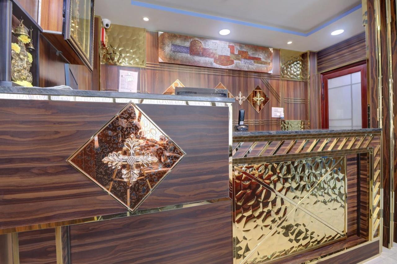 Oyo 24245 Dv Residency Hotel Bhadravati Luaran gambar